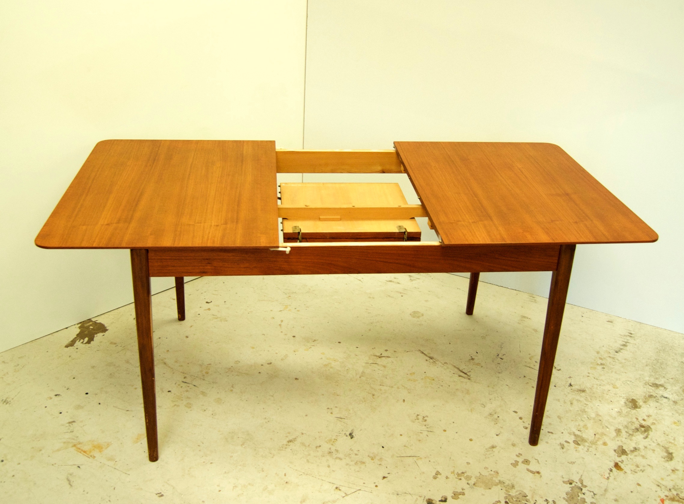 Deens design uitschuifbare eettafel (vintage) gebroeders van duijn