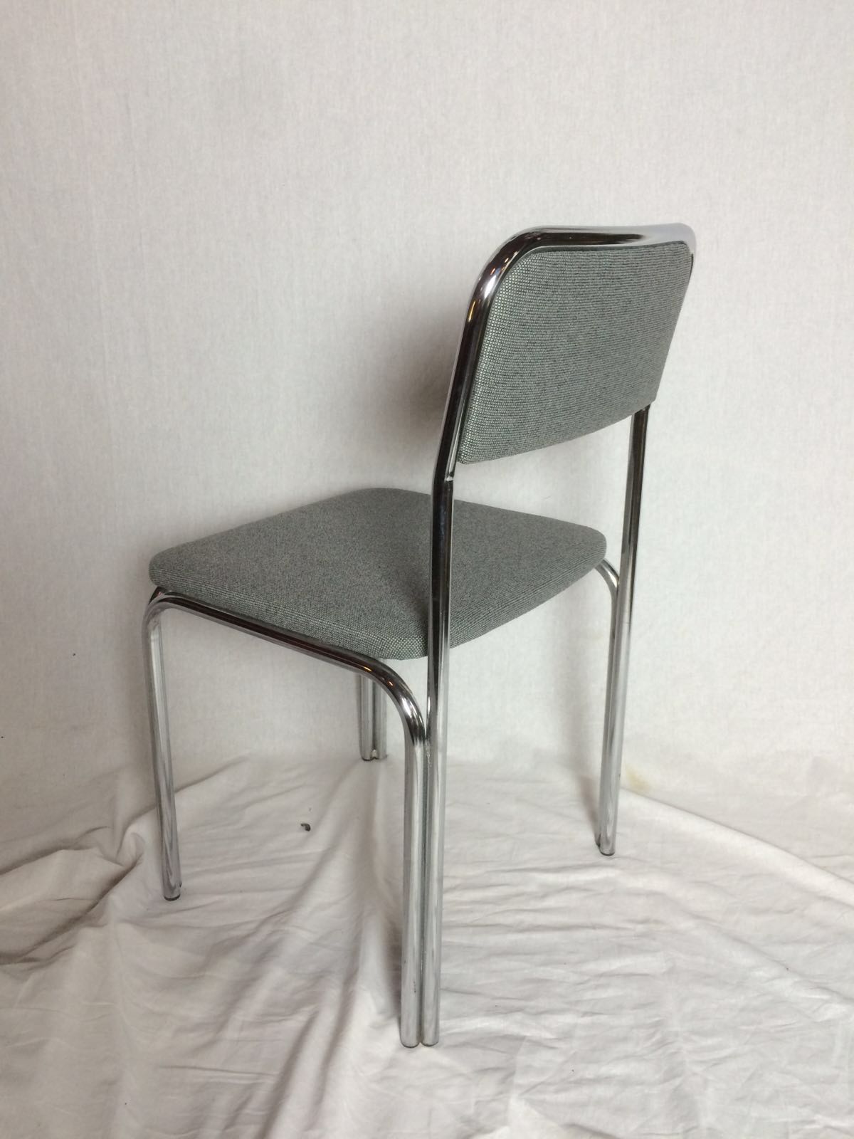 Vintage design buisframe stoel
